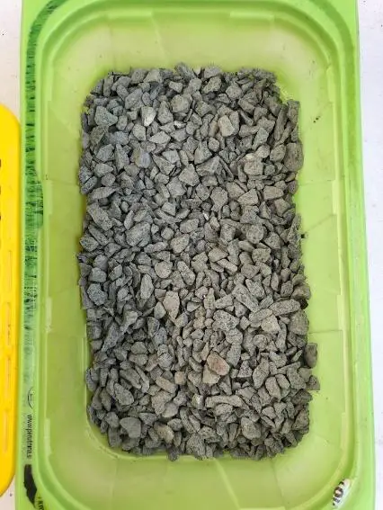 Granite gravel for succulent soil